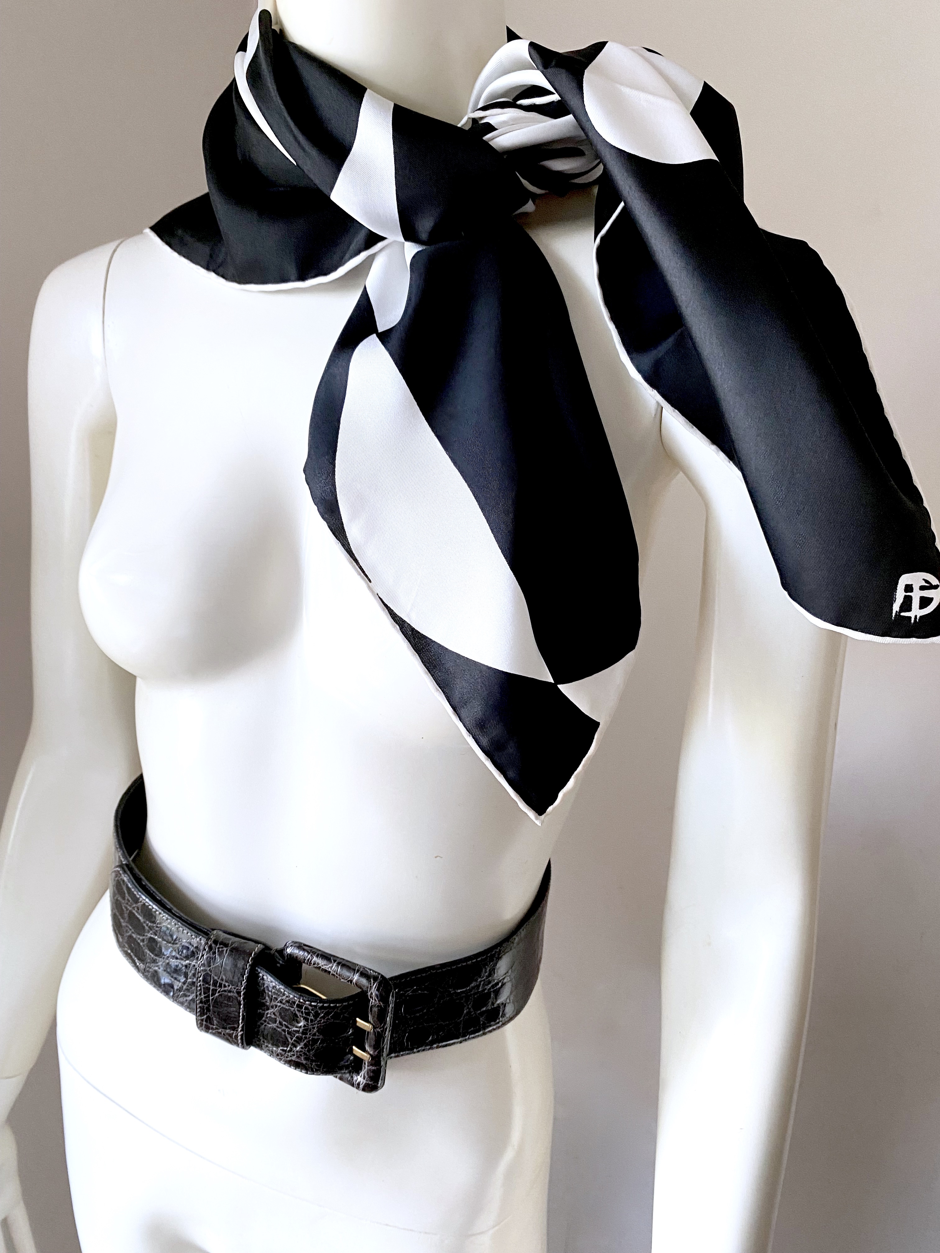 60S BLACK & WHITE  SILK SCARF